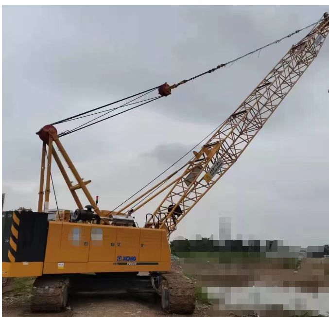 Used 2021 XCMG 55 tons crawler crane