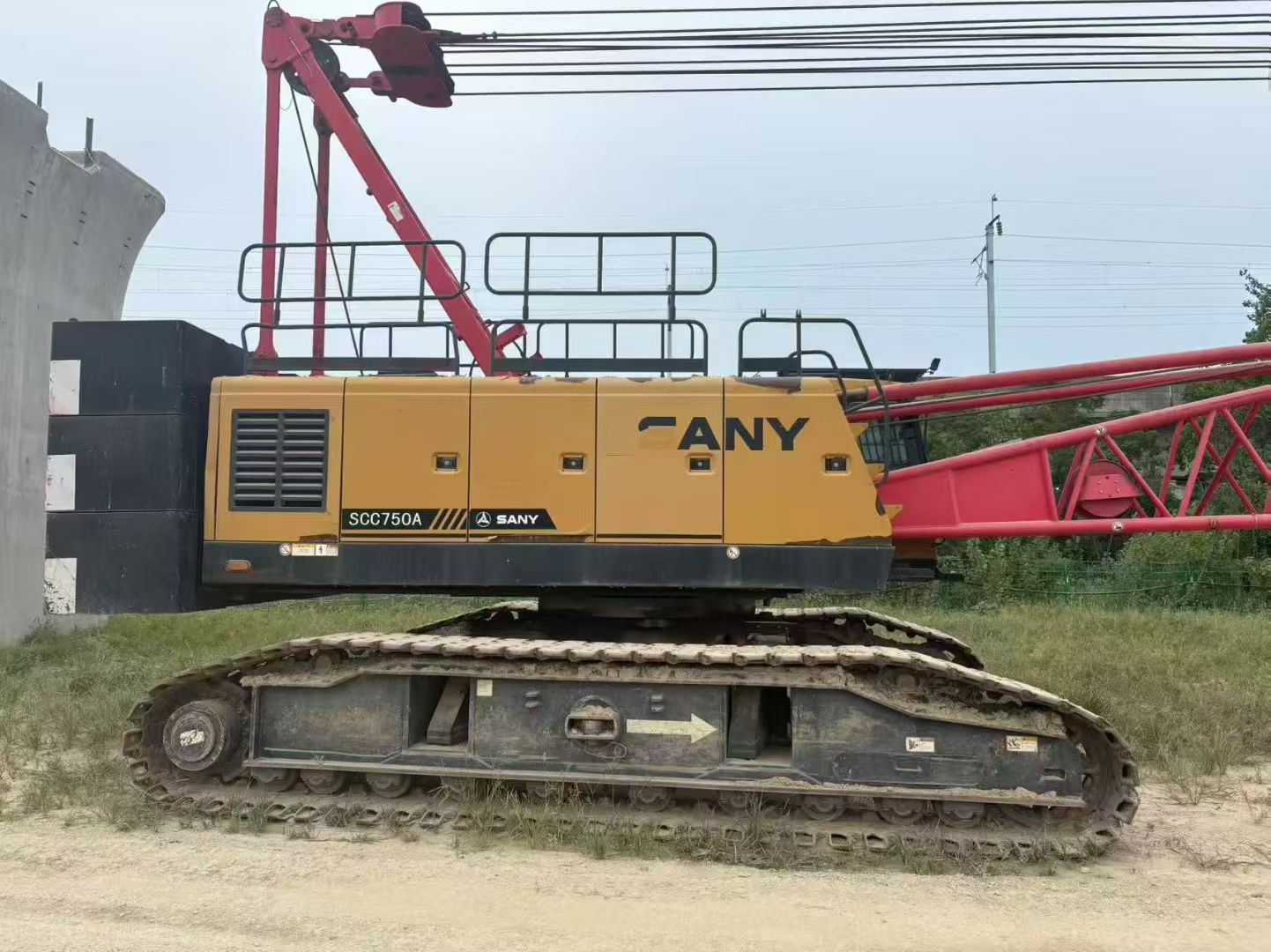 Used 2019 Sany 75 ton crawler crane for sale model SANY SCC750A